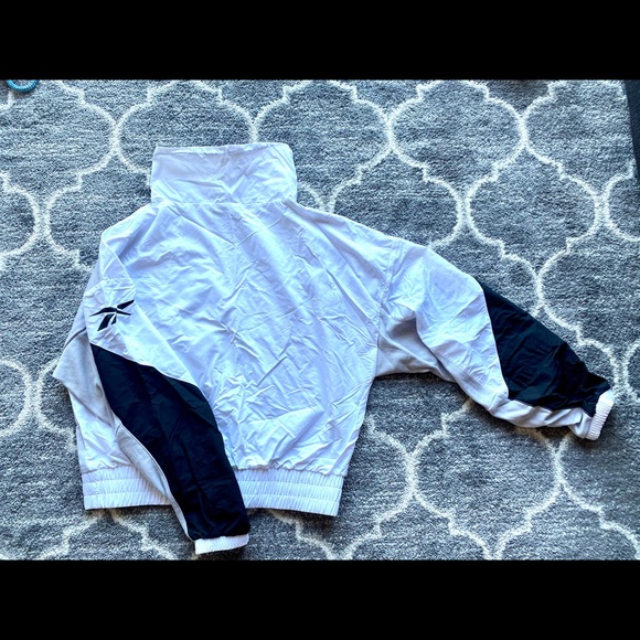 Reebok lightweight jacket - Picture 2 of 3